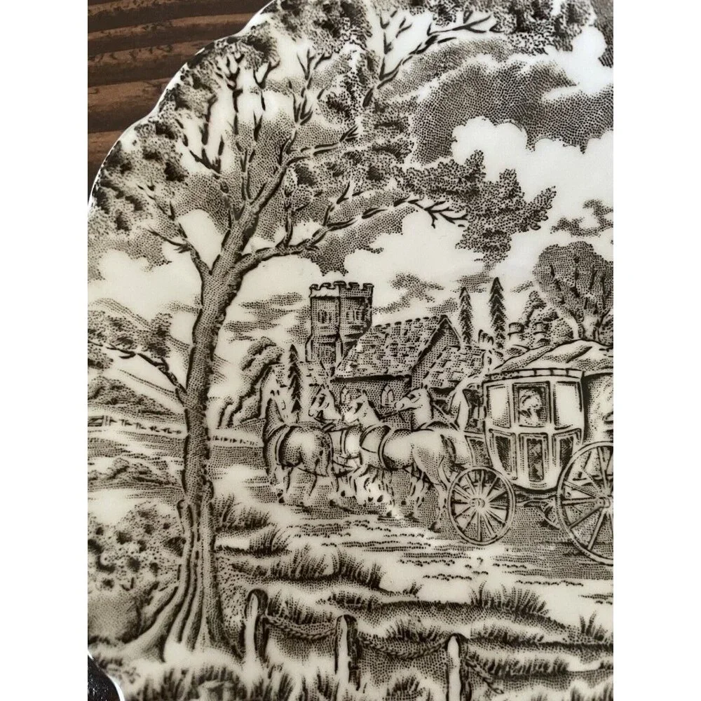 Royal Mail Fine Staffordshire Ironstone Brown Stagecoach Design Plate England